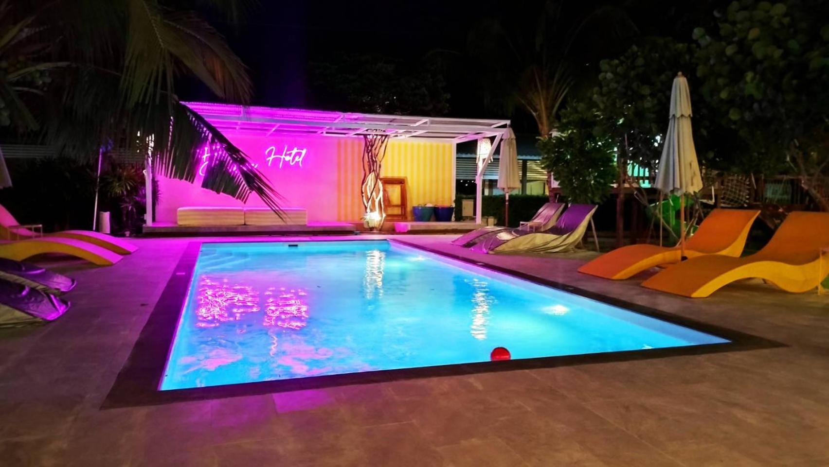 The Modeva Hotel カンチャナブリ エクステリア 写真